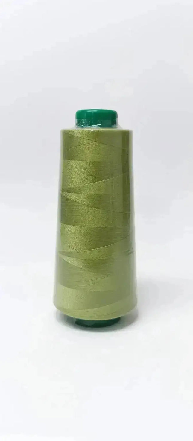 Hilo verde manzana Lama 2000 Yds resistente para costura. Bobina grande ideal para proyectos de costura y manualidades duraderas.