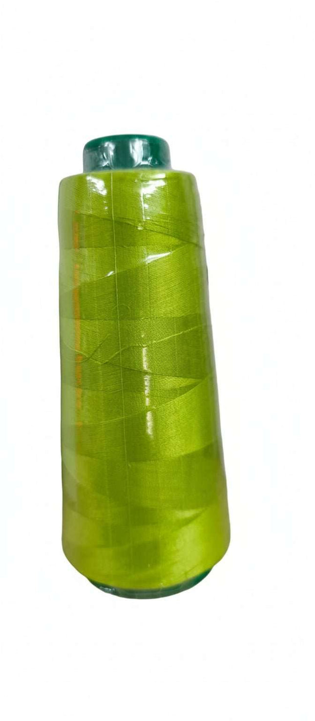 Hilo pistacho alta resistencia de 2000 yardas, ideal para costura profesional y uso en máquinas industriales. Calidad profesional para proyectos largos.
