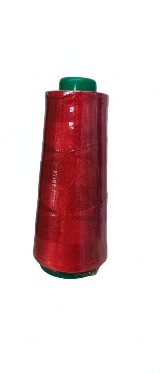 Hilo de costura rojo Lama profesional de 2000 yardas con carrete verde. Ideal para máquinas industriales y proyectos de confección duraderos.