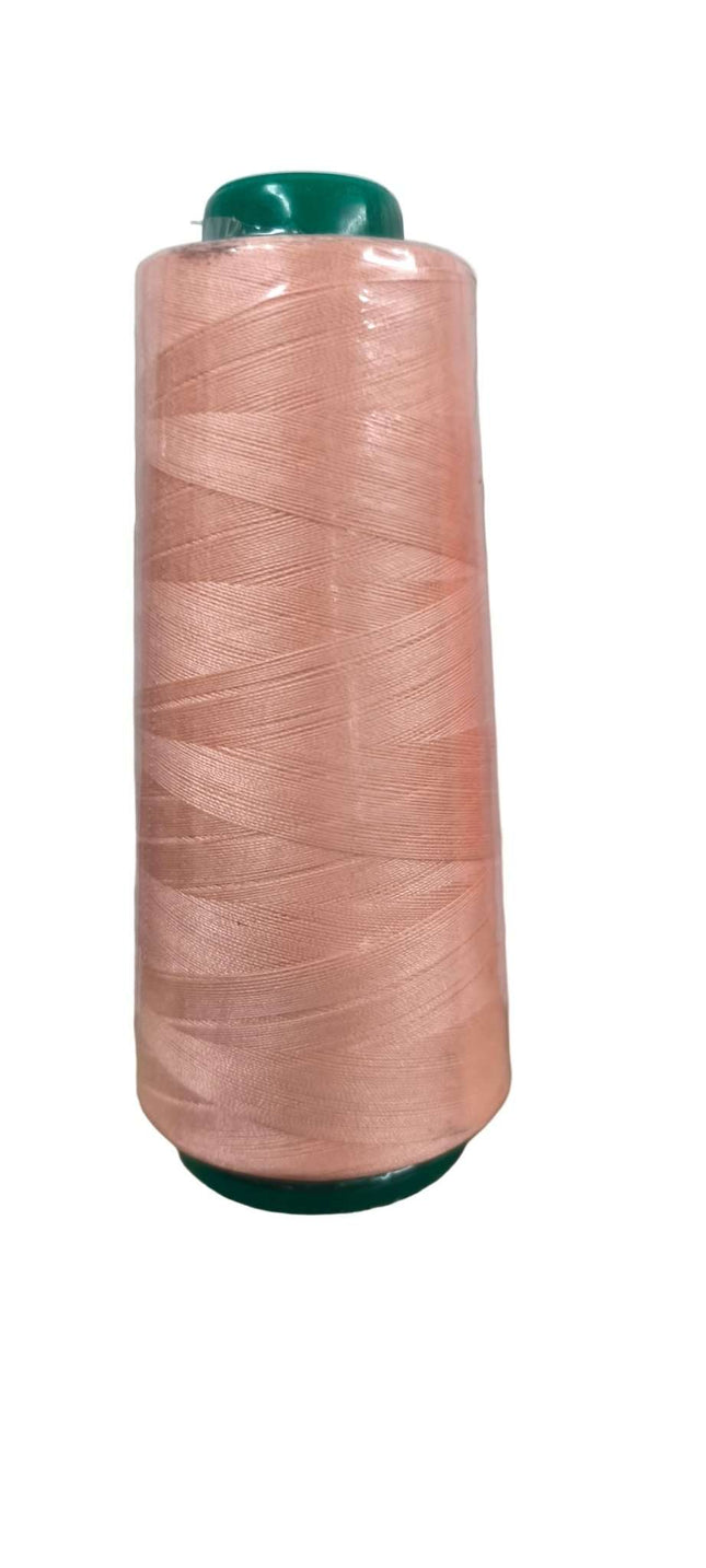 Hilo de coser 2000m Lama Damasco 40/2 en color rosa claro, ideal para costura profesional y manualidades con acabado de alta calidad.