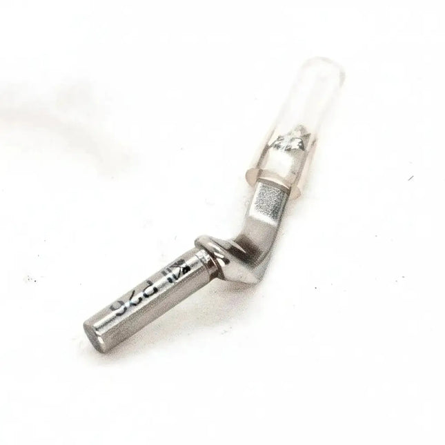 Accesorio metálico para Máquina de Crochet Siruba LP26, diseñado para precisión en costuras textiles. Compatible con modelos industriales.