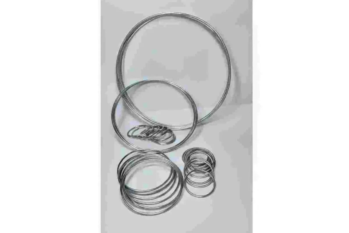 Argolla Metálica 8 cm para manualidades y costura — Tiendas Lupe Chile Imagen principal del producto