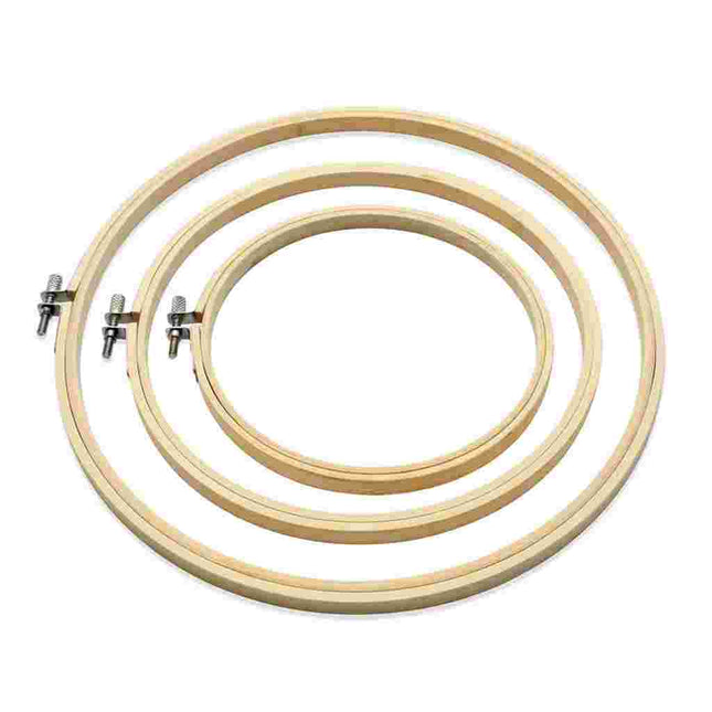 Set de bastidores de bambú para bordado, incluye tamaño N°5 de 13 cm de diámetro. Ideal para costura y manualidades en Tiendas Lupe.