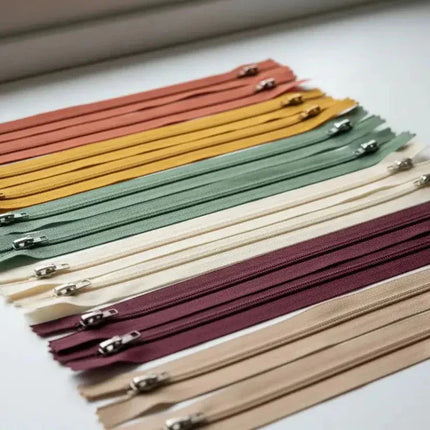 Cierres Nylon N°5 - Pack 100 Unidades (Colores Surtidos)
